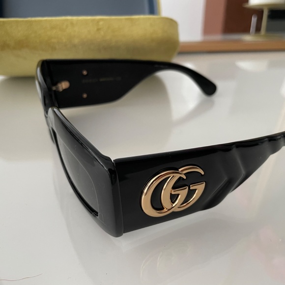 Gucci sunglasses main image 4